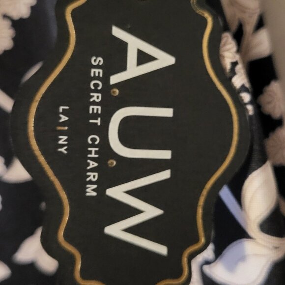 A.U.W. SECRET CHARM NEW YORK TOP SIZE SMALL - Picture 6 of 6